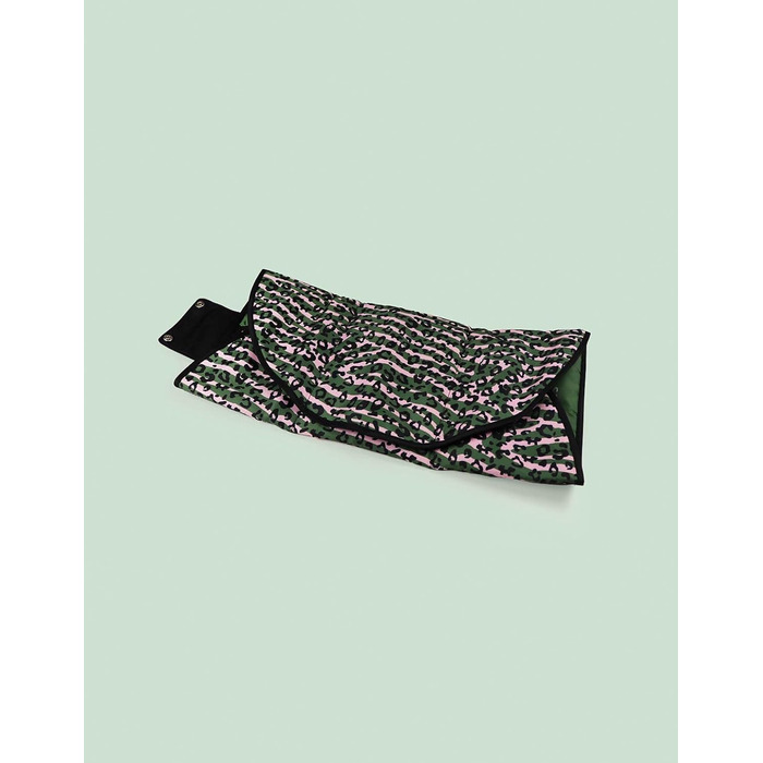 Килимок для собак United Pets Lazy Dog Mat – портативне лежання для собак, складний, для ресторану та подорожей, легкий, чорний/зелений