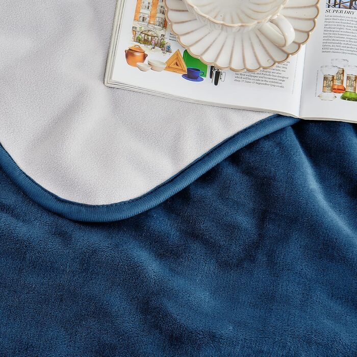 Водонепроникний плед для дорослих, двосторонній, для собак, котів, тварин, м'який, захист від протікання, для ліжка, дивану, софи, меблів (Морська синя/Світло сіра, 101x152 см)