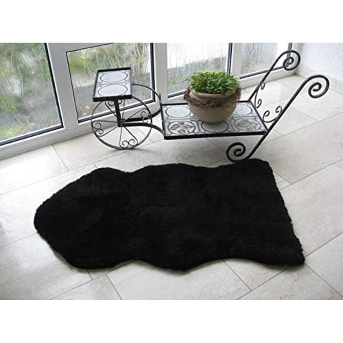 Лежанка з натурального овечого хутра Reissner Engel для котів та собак (Patch), сірий (чорний)