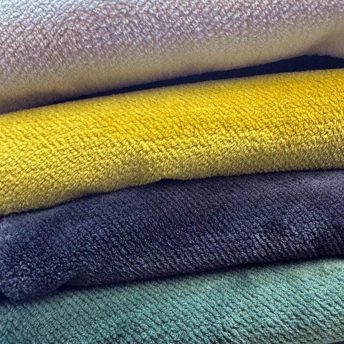 4L Textil IRIS: Ортопедичне собаче ліжко Premium-LINE з Memory Foam (80x60 см)