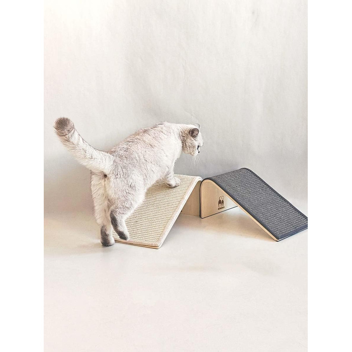 Котячий когтетоп Petrebels Design: дерев'яний когтетоп з сизалевим килимком, сірий, 38 x 23 x 23 см