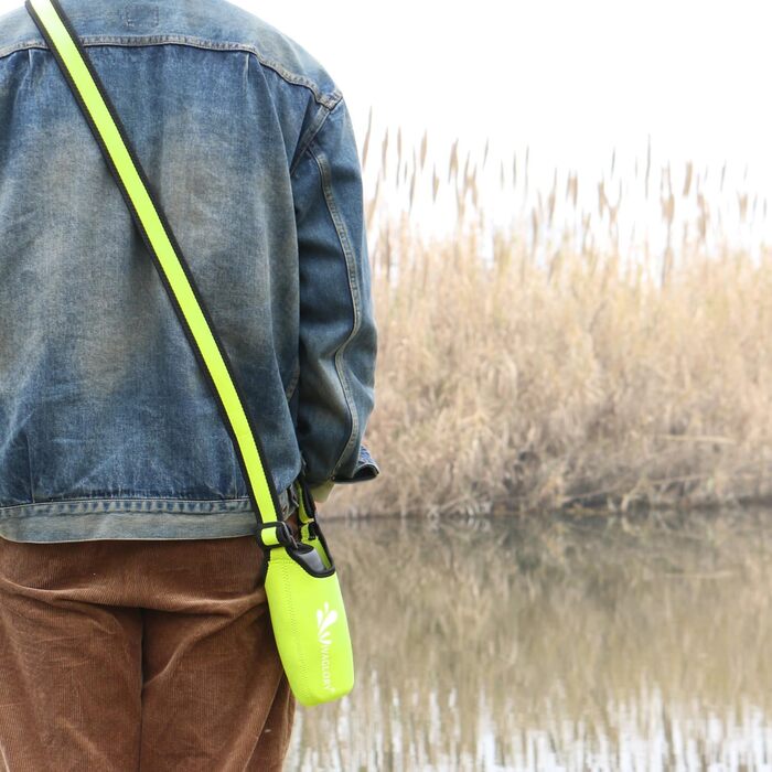 Фляга для води для собак VIVAGLORY з тримачем та плечовим ремінцем, 750 мл, неон-жовтий