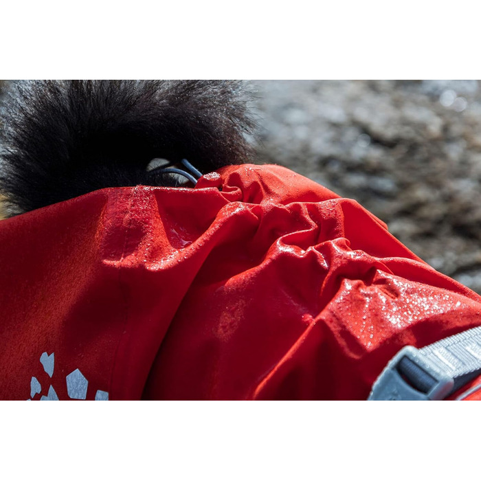 Дощовик для собак Hurtta Monsoon, BlackBerry, 61 см (90 см, Rosehip)