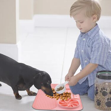 Лежак-іграшка для собак з присосками, повільний годівник, рожевий | Лежак-пазл для собак