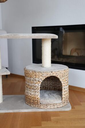 Дряпка для котів Kerbl 81592 Banana Leaf Jade, 70x38x102 см, бежева