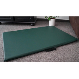 колір: зелений