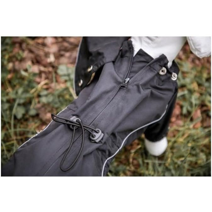 Дощовик для собак Kerbl Manchester, чорний, 70 см, поліестер, з захистом лап, 3XL