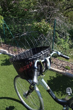 Кошик для собаки на кермо велосипеда з ротангу з металевою сіткою та подушкою, чорний кошик для велосипеда (з подушкою)