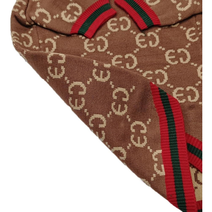 Одяг для собак Gucchewi: Пуловери, сорочки, комплекти. Розміри S, M. Підійде для Французького бульдога, такси, чихуахуа, мальтипу та інших. Для хлопчиків та дівчаток.