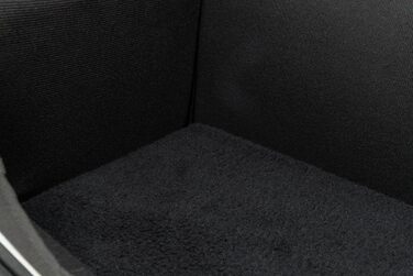 Автокрісло для собак TRIXIE Midi чорного кольору – комфортне та безпечне, складна конструкція, з кишенями, 13173