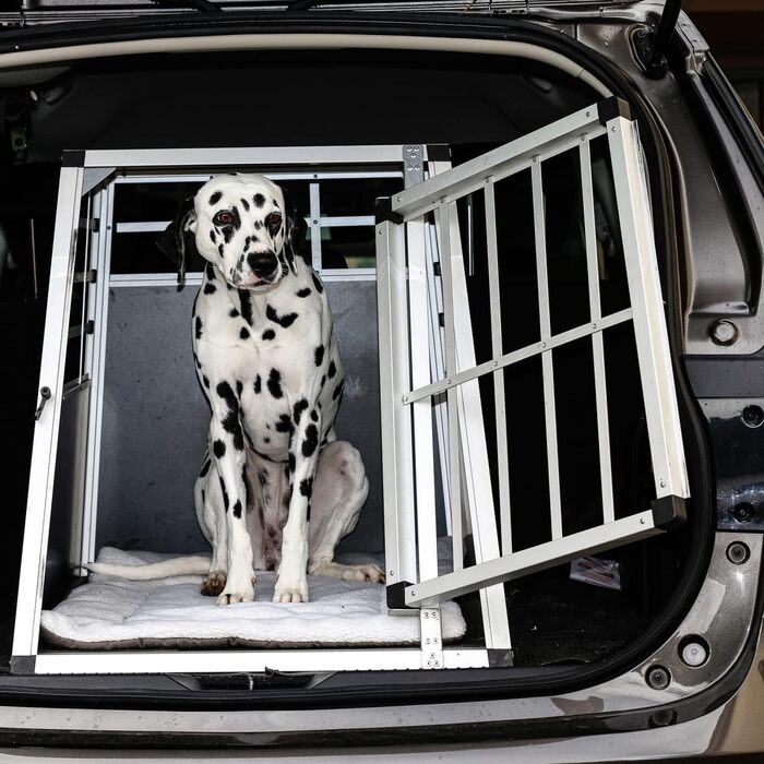 Транспортна переноска для собак PETSTUFF Hundebox з прямою задньою стінкою, вибір розміру, 2 дверцята, перегородка 89×69×50 см