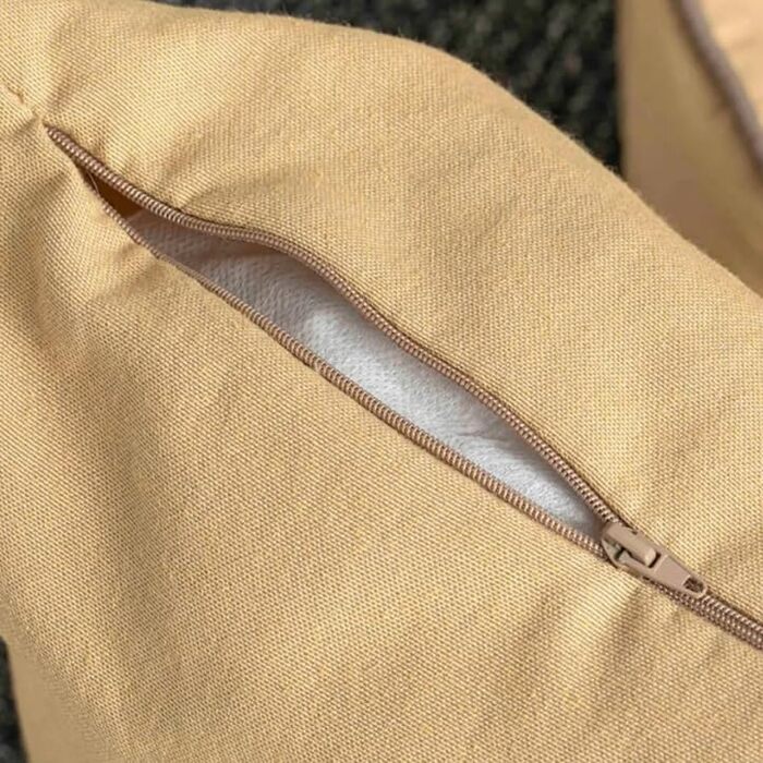 Ліжко для котів та собак English Home, 40x60x17 см, бежеве. Знімний чохол, машинне прання