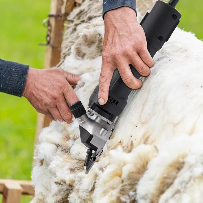 Електрична машинка для стрижки собак з регулюванням швидкості та металевим гребінцем, 6 швидкостей. Ідеальна для густого та кучерявого хутра.