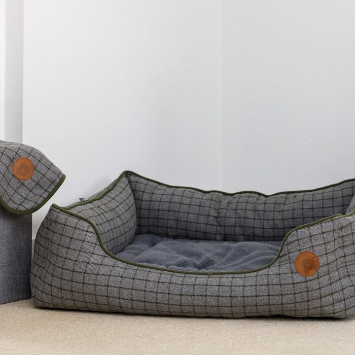 Квадратне собаче ліжко Petface Moosgrünes з двостороннім подушкою, машинне прання, розмір M (1 шт.)