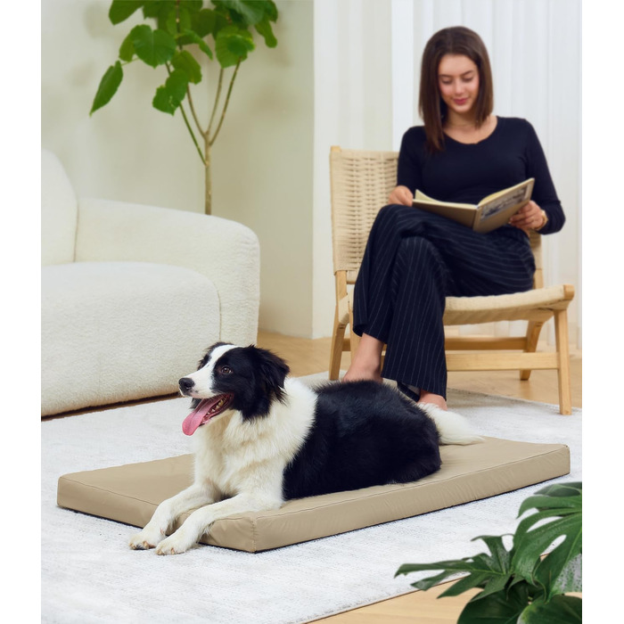 М'яке ортопедичне ліжко для собак середніх порід, коричневе, з антиковзким покриттям, з штучної шкіри, миється, розмір 83 x 55 x 7 см