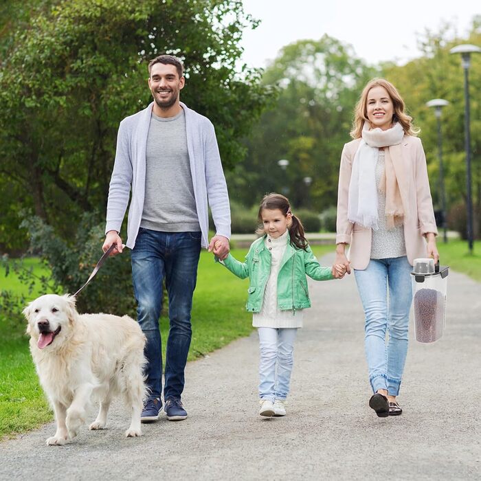 Контейнери для корму для собак, велика воронка, 2.3 кг, пластик, з 4 герметичними закриттями, 1 мірний стакан та ручка, легко миються та переносяться, 2 шт, світло-сірий + темно-сірий