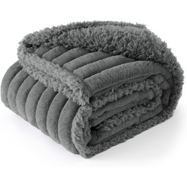 колір: сірий