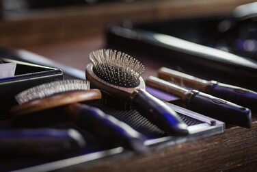 Кardер для собак Croci Barbershop: видаляє підшерсток, розплутує, з нержавіючою сталлю, для всіх типів шерсті