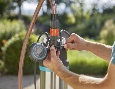 Занурювальний насос Gardena 5900/4 inox для чистої води, 5900 л/год, з фільтром та захистом від сухого ходу, тиха робота