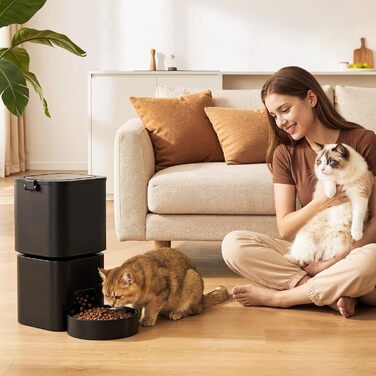 Автоматичний годівниця для котів та собак, 5л, WiFi, керування через додаток, 1-10 прийомів їжі на день, чорний